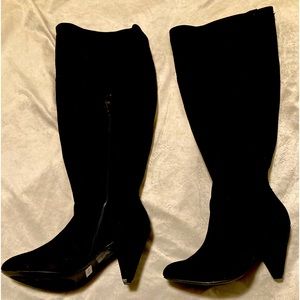 Torrid thigh hi boots new size 9w faux suede